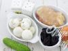 Салаты из курицы с черносливом и грибами: праздничные рецепты Салаты с грибами и черносливом